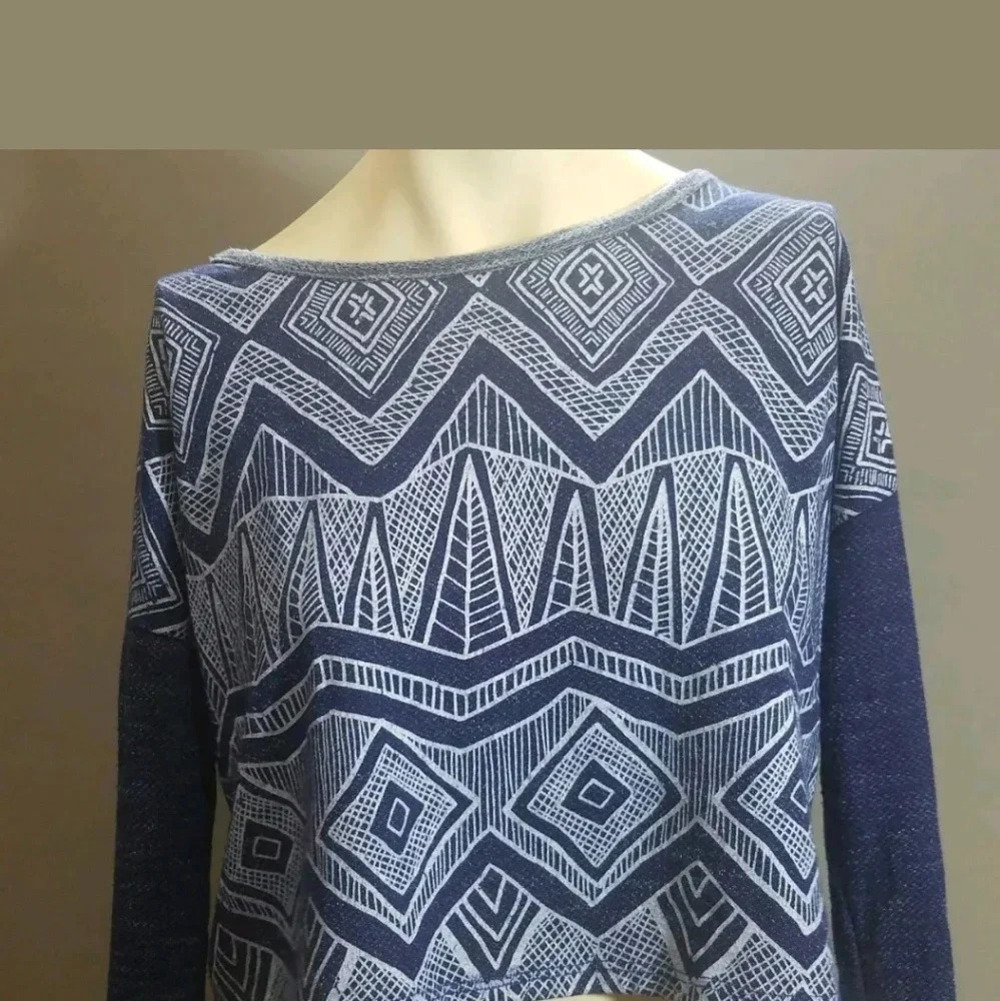 THE CLASSIC Cropped Knit Sweatshirt Size Small